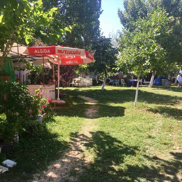 Снимок сделан в Yeşilim Camping Restaurant пользователем AytacOzge 6/5/2019