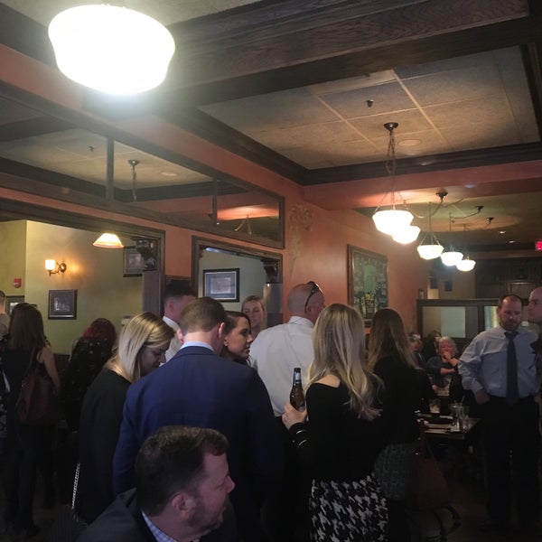 Photo taken at Siné Irish Pub &amp; Restaurant by Alan B. on 4/18/2018