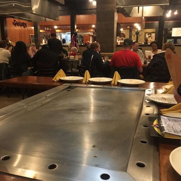 11/26/2017にAlan B.がSakura Japanese Steak, Seafood House &amp; Sushi Barで撮った写真