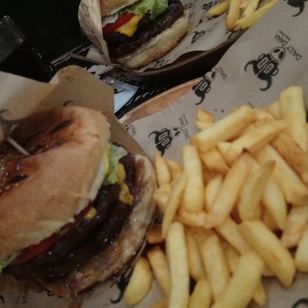9/22/2018에 Ibrahim Y.님이 Daily Dana Burger &amp; Steak에서 찍은 사진