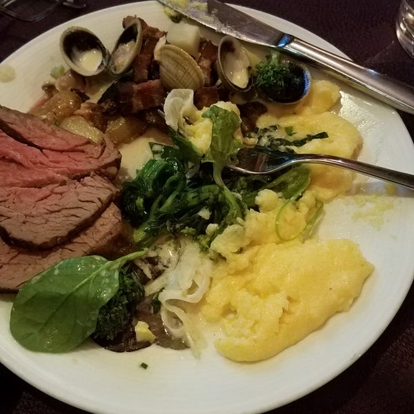 Photo taken at Catalyst Restaurant by Melissa Y. on 2/13/2018