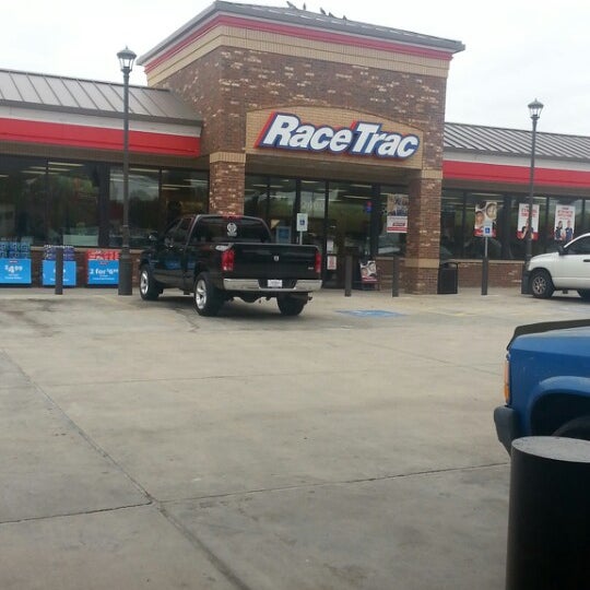 Photo prise au RaceTrac par Marquis D. le11/20/2013