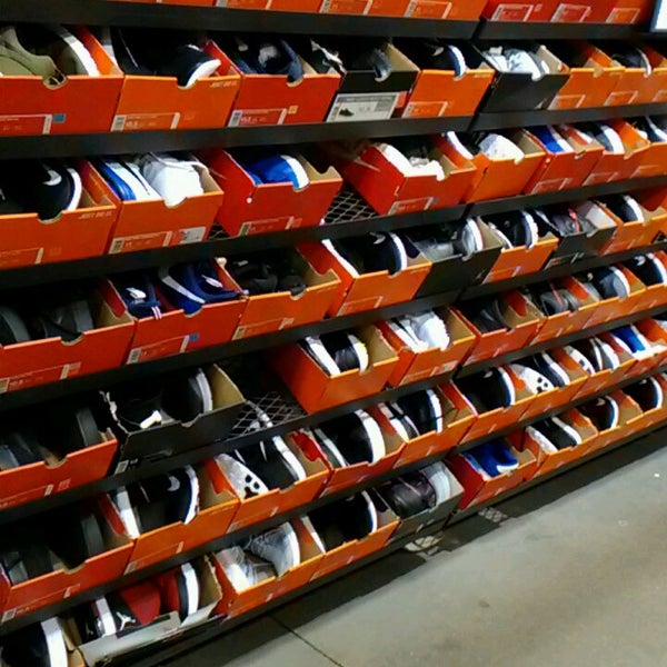 nike outlet on the boardwalk