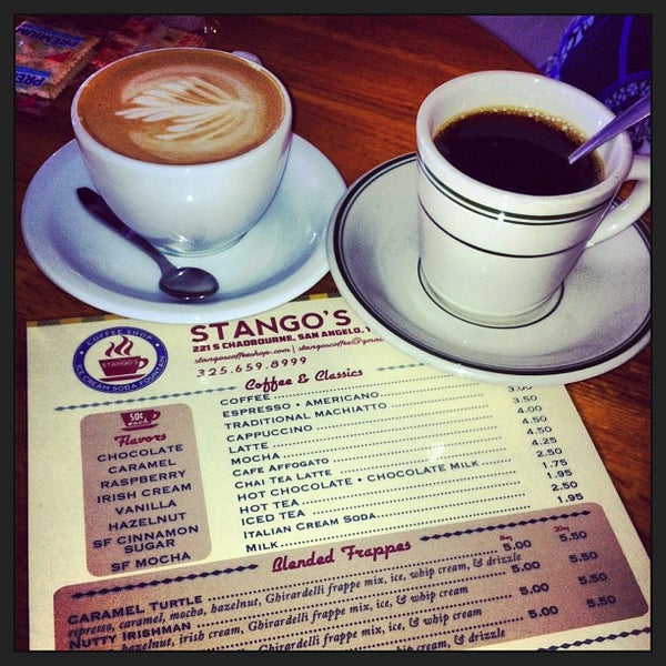 3/6/2013 tarihinde Carrie J.ziyaretçi tarafından Stango&#39;s Coffee &amp; Pizza Shop'de çekilen fotoğraf