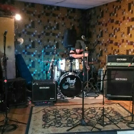 Foto diambil di Relicário Rock Bar oleh Eduardo J. pada 7/22/2016