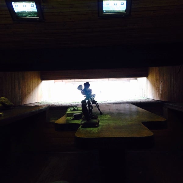 Тир в бисерово. Стрелковый клуб бисерово-спортинг. Бисерово стрельбище. Бисерово спортинг инструкторы. Стрелковый тир бисерово спортинг.