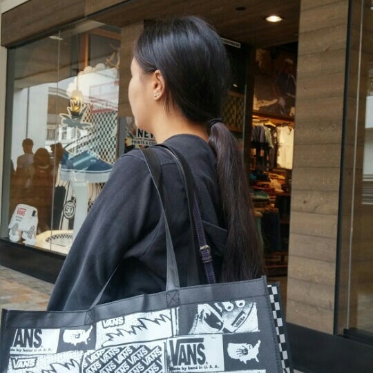 vans ala moana
