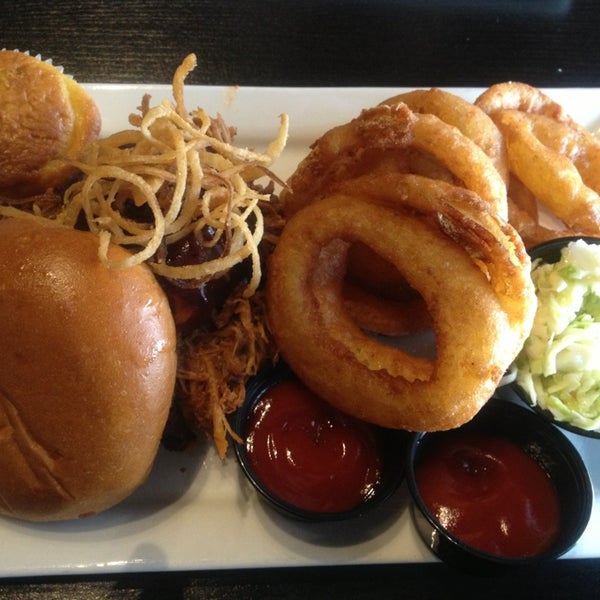 Ironwood Grill Sports Bar in Plymouth