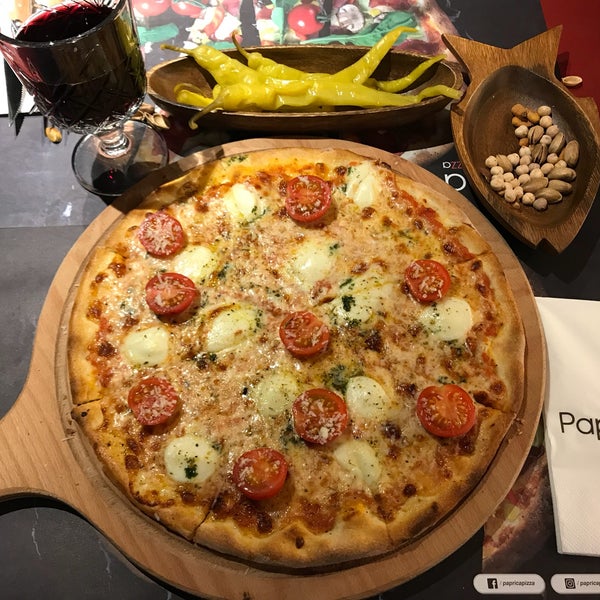 Снимок сделан в Paprica Ristorante&amp;Pizza пользователем Atay U. 2/23/2018