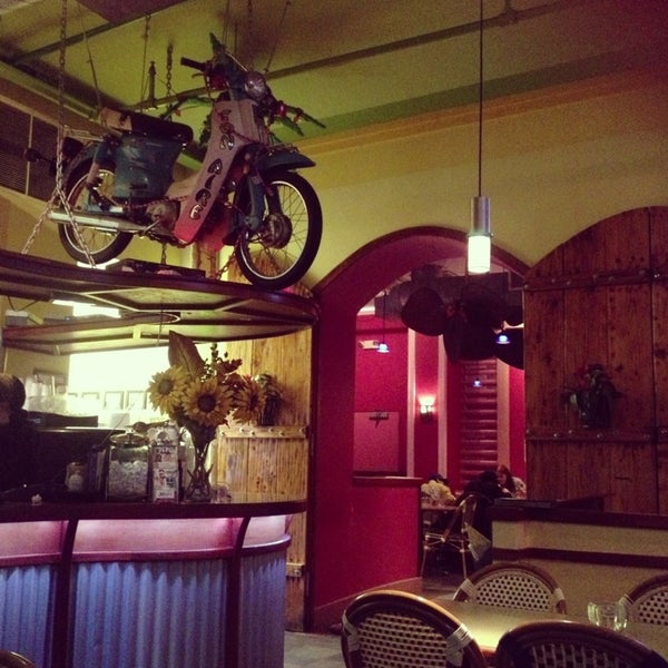 Foto scattata a The Merengue Restaurant da Justo G. il 3/4/2013