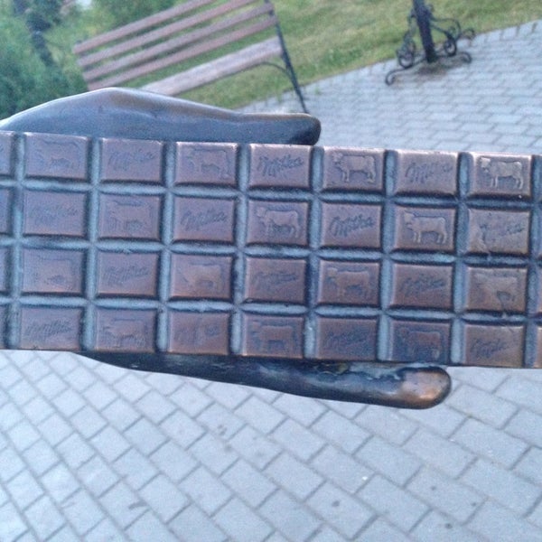 Памятник Шоколаду В Покрове Фото