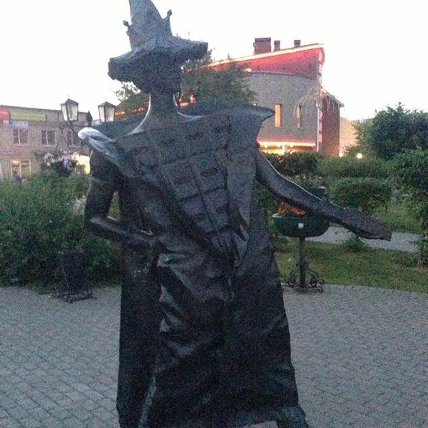 Памятник Шоколаду В Покрове Фото