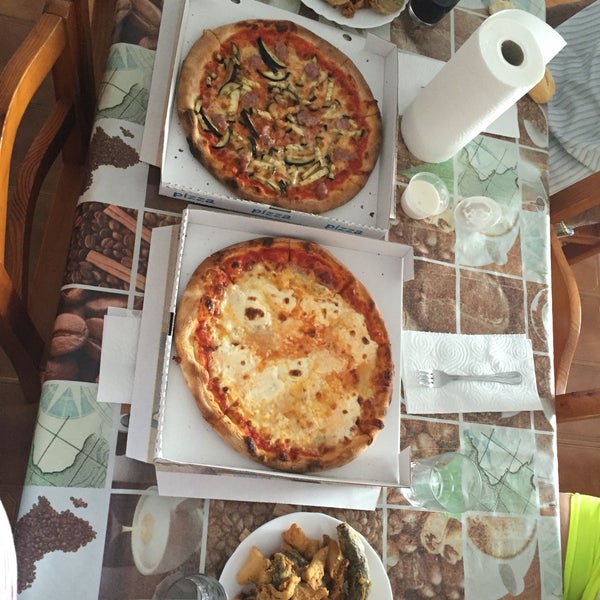 Cervecería Salitre de Lute y Jesús Almuñécar'da Bira Fabrikası