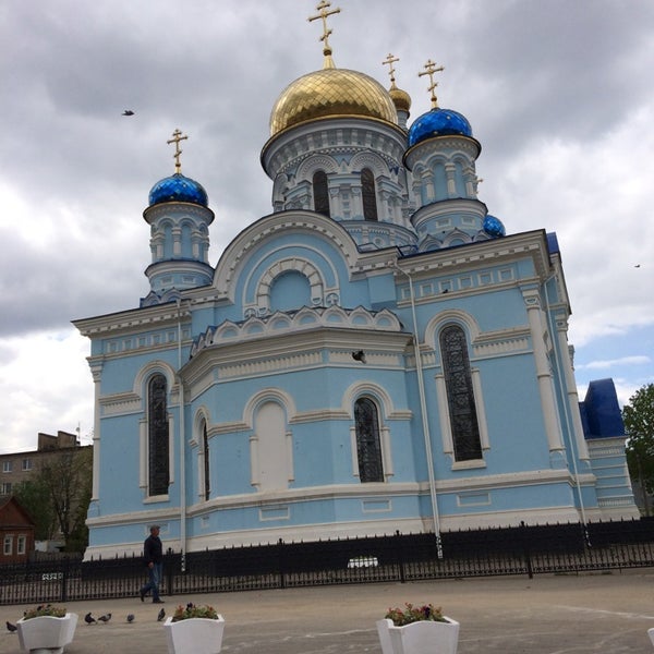 Автовокзал малоярославец фото. Автовокзал малоярославец. Малоярославец автобусная станция. Автостанция малоярославец. Станция домодедово 2005 год.