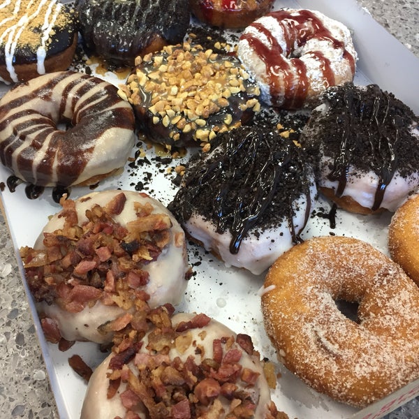 Photo taken at Duck Donuts by Jackie N. on 6/6/2017