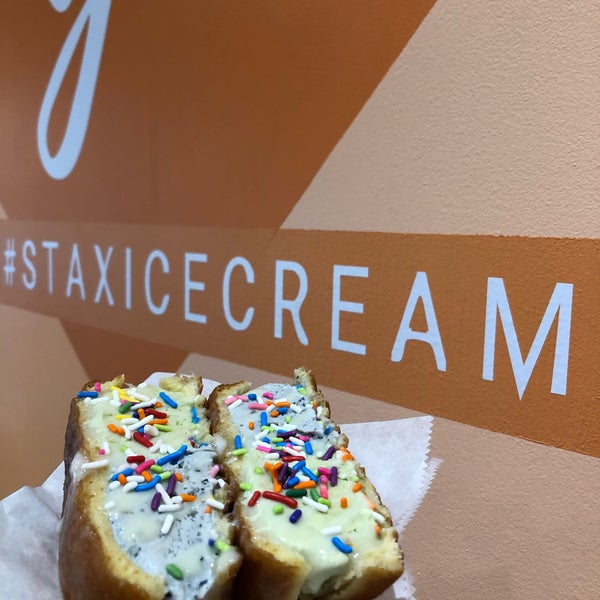 Foto diambil di Stax Ice Cream oleh Jackie N. pada 6/24/2019