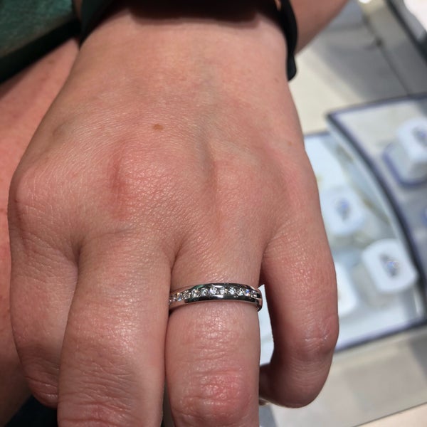 Helzberg diamonds miller shop hill mall