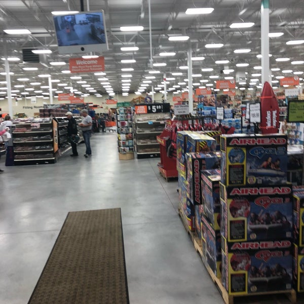 Mills Fleet Farm Duluth Heights 1 tip from 100 visitors