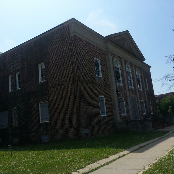 Photos at Old Brookhaven Town Hall - Monument