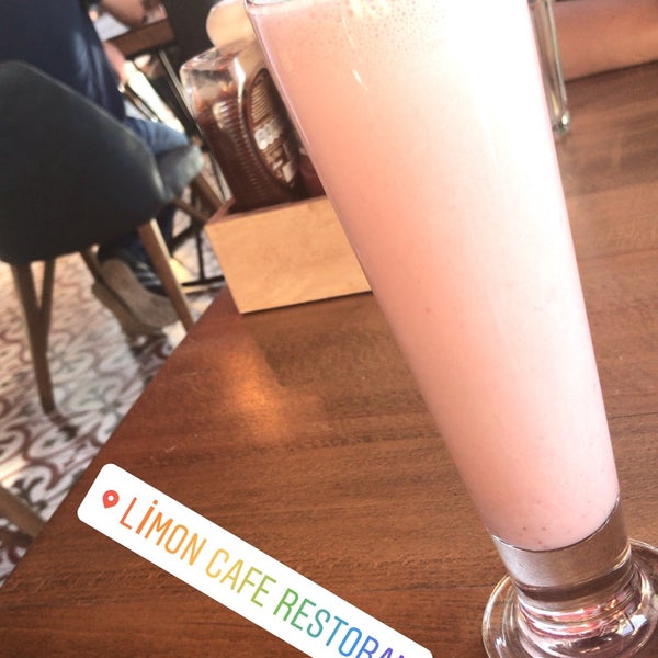 6/21/2018 tarihinde Tuğçe Ç.ziyaretçi tarafından Limon Cafe Restaurant 🍋'de çekilen fotoğraf