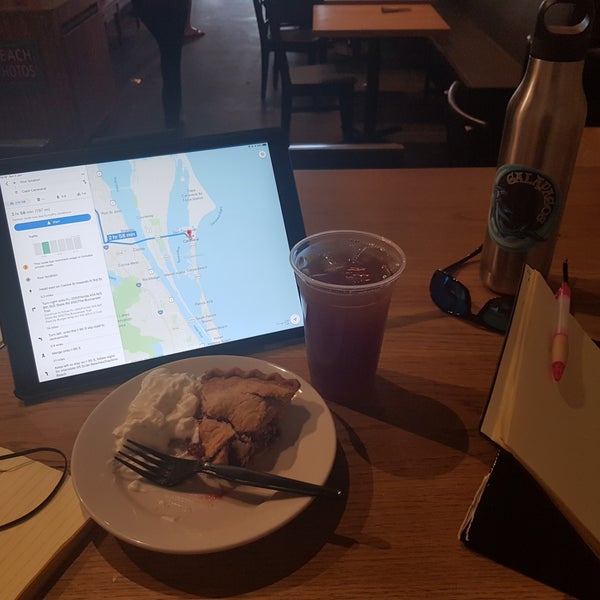 รูปภาพถ่ายที่ Amelia Island Coffee โดย steve w. เมื่อ 6/2/2019