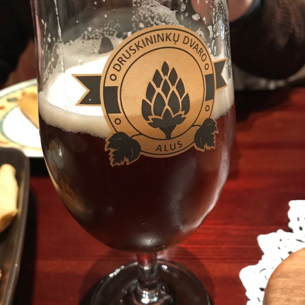 Good local ale. I tried the dark one.