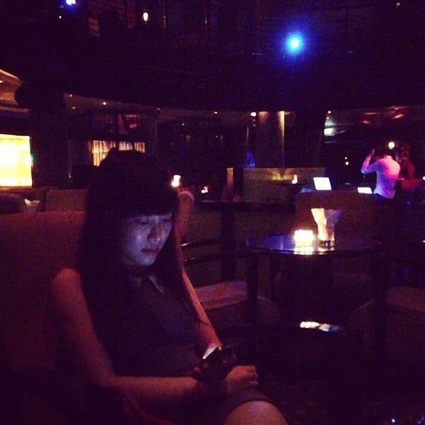 Photo taken at Level 23 Nightspot &amp; Wine Bar by Duck N. on 9/8/2013