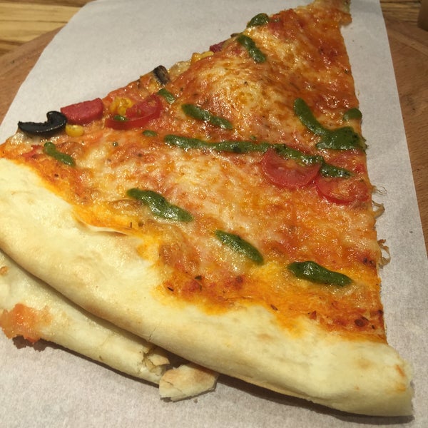 3/24/2015에 Selcan S.님이 Pizza Shot에서 찍은 사진