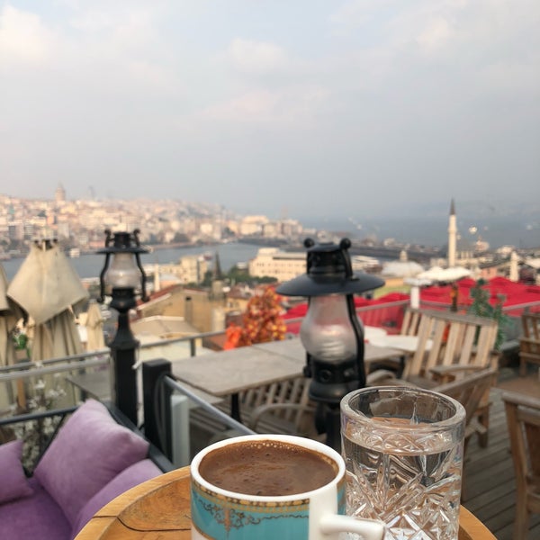รูปภาพถ่ายที่ Kösem Sultan Cafe &amp; Restaurant โดย Sibel A. เมื่อ 10/21/2018