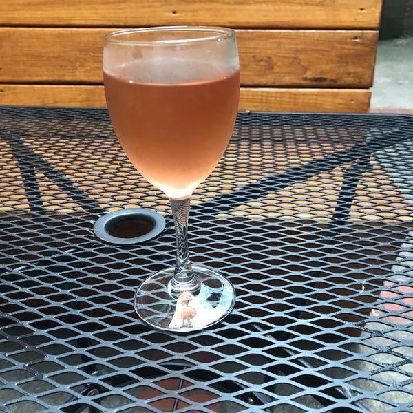 Walkers Coffee and Pub Bar in Downtown Athens