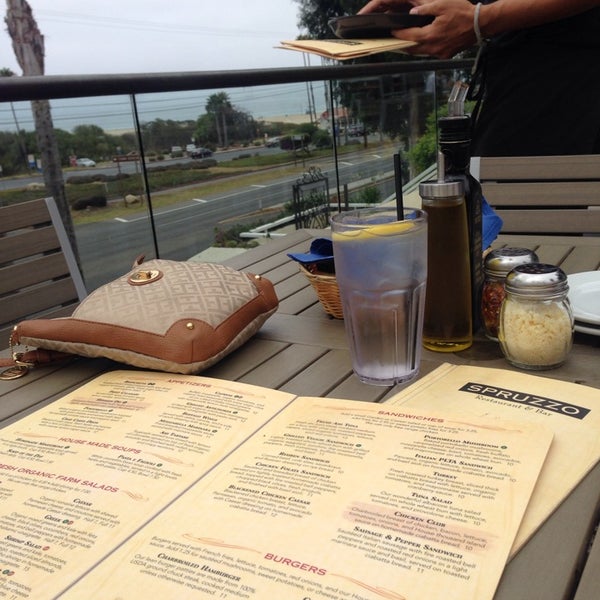 7/15/2014 tarihinde Natalia G.ziyaretçi tarafından Spruzzo Restaurant &amp; Bar'de çekilen fotoğraf