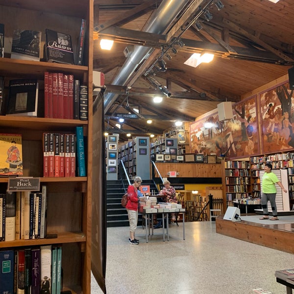 Photo taken at Midtown Scholar Bookstore by Kaydee on 9/14/2019