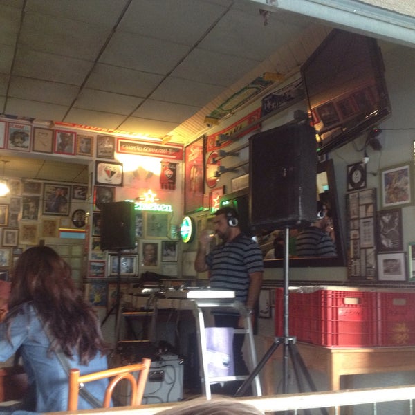 Foto tirada no(a) Gloria Bar e Restaurante por Júlio C. em 1/26/2015