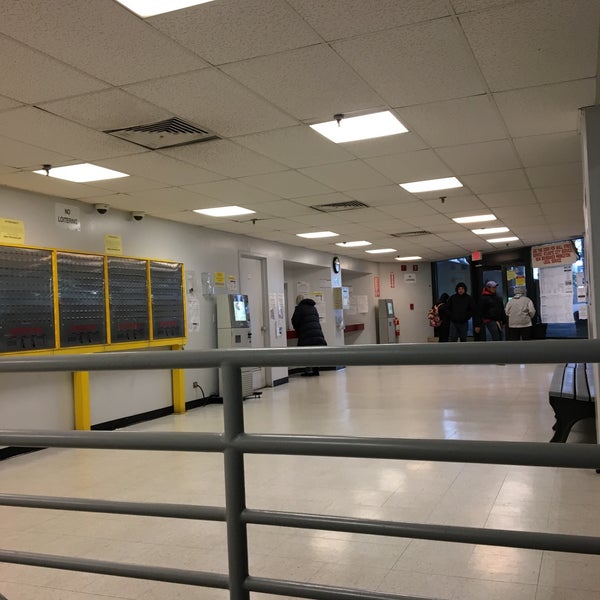 Photos at Tower Center Bus Station East Brunswick, NJ