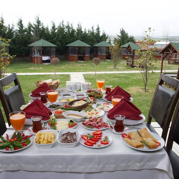 Bahçem Et &amp; Mangal Kırbahçesi Silivri�de Steakhouse