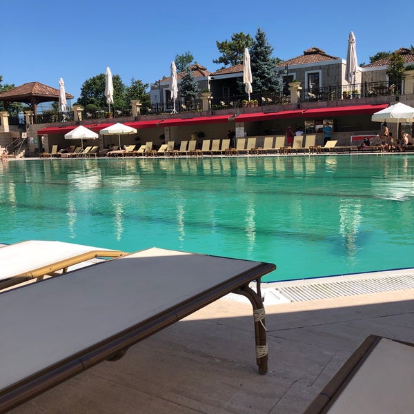 รูปภาพถ่ายที่ Best Western Şile Gardens Hotel &amp; Spa โดย Serkan M. เมื่อ 6/27/2019