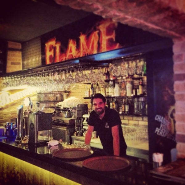 Foto tomada en Flame Burger &amp; Steak House  por Derya T. el 6/5/2013