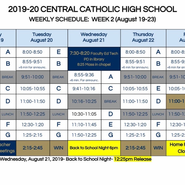 Foto diambil di Central Catholic High school oleh Kari H. pada 8/19/2019