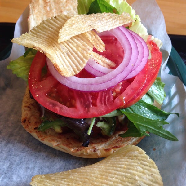 6/26/2015にSteveがTallgrass Burgerで撮った写真
