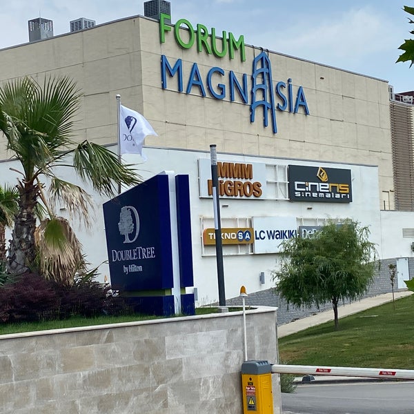 Foto tirada no(a) Forum Magnesia por SERKAN A. em 5/21/2023