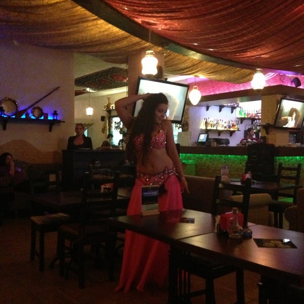 7/27/2013 tarihinde Veronika F.ziyaretçi tarafından Ресторан Чайхана «Shirin»'de çekilen fotoğraf