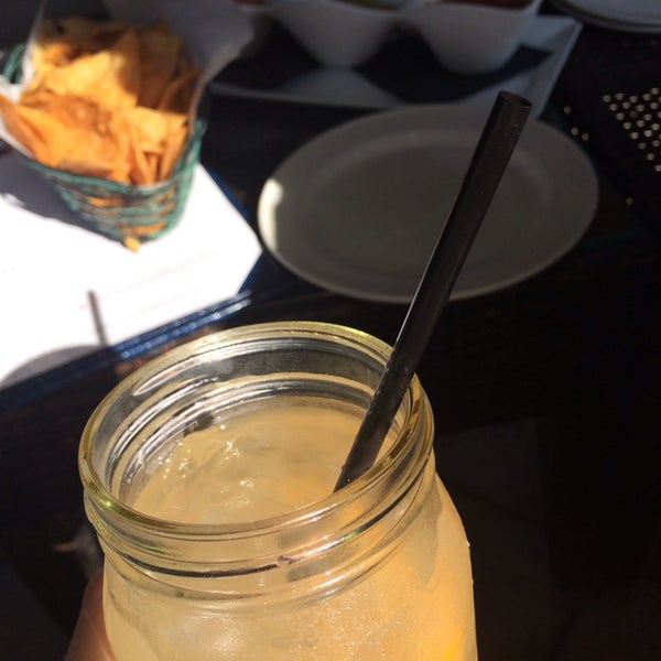 7/10/2014 tarihinde Alexandra V.ziyaretçi tarafından Dos Rios Cantina &amp; Tequila Lounge'de çekilen fotoğraf