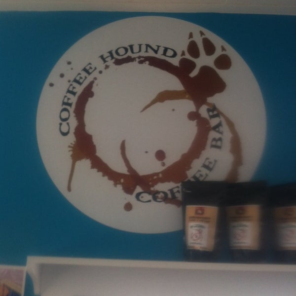 Foto scattata a Coffee Hound Coffee Bar da Jordan C. il 8/9/2014