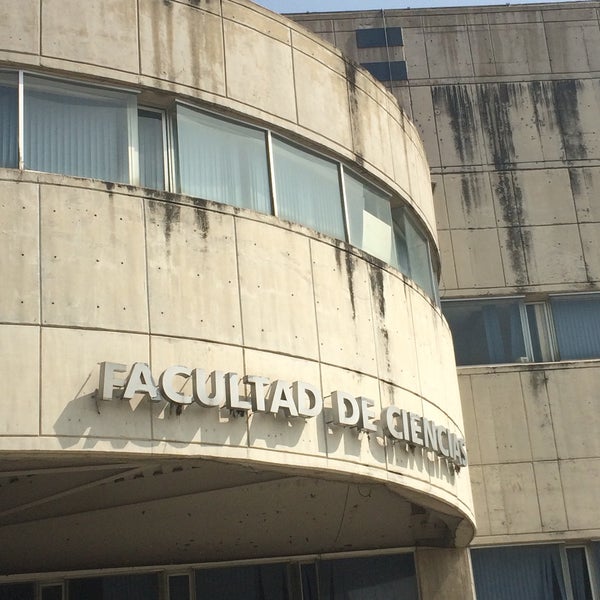 Снимок сделан в Facultad de Ciencias, UNAM пользователем Rodrigo J. 11/25/2016