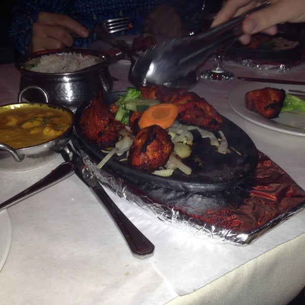 5/25/2013にDeb W.がGandhi Fine Indian Cuisineで撮った写真
