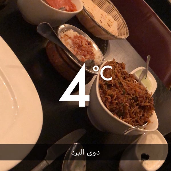 Foto diambil di Tulsi Indian Restaurant oleh Abdulrahman pada 11/19/2018