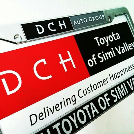 Das Foto wurde bei DCH Toyota of Simi Valley von Isaac H. am 1/18/2013 aufgenommen