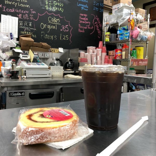 8/27/2018にMaksum C.がKam Hing Coffee Shop 金興で撮った写真