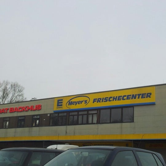 Снимок сделан в EDEKA Meyer&#39;s Frischecenter пользователем Cindy R. 12/28/2012