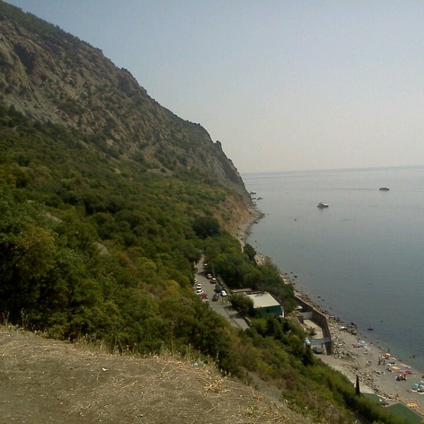 Набережная Гагарина Гурзуф